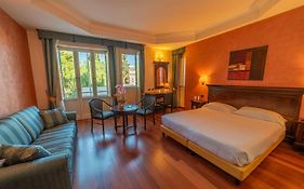 Hotel Teocrito